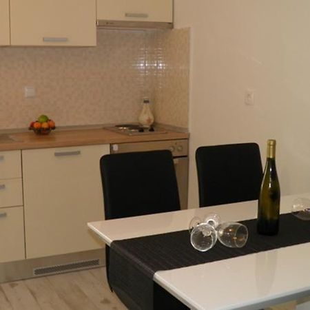 بودْسْتغانا Apartment Leptir الغرفة الصورة